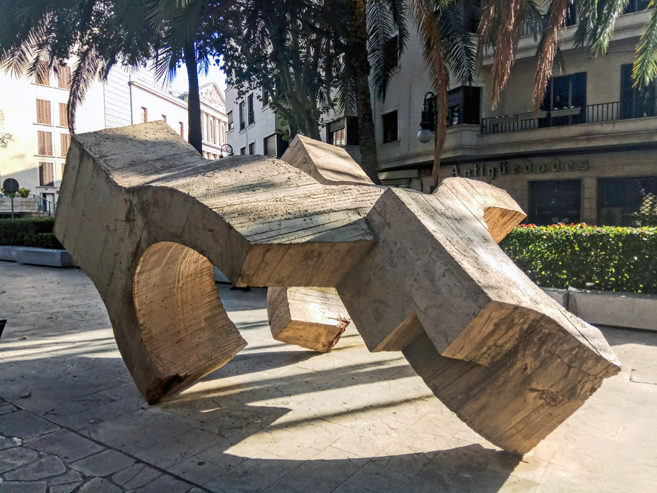 A walk among Palma’s sculptures